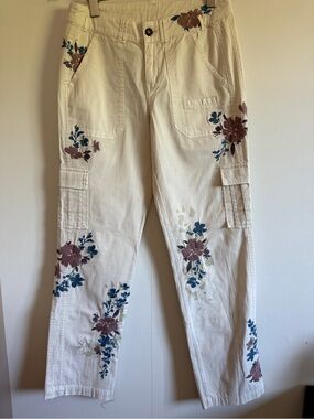 Sundance Embroidered Floral Cargo Pants Ivory Cotton Utility Size 4 Boho